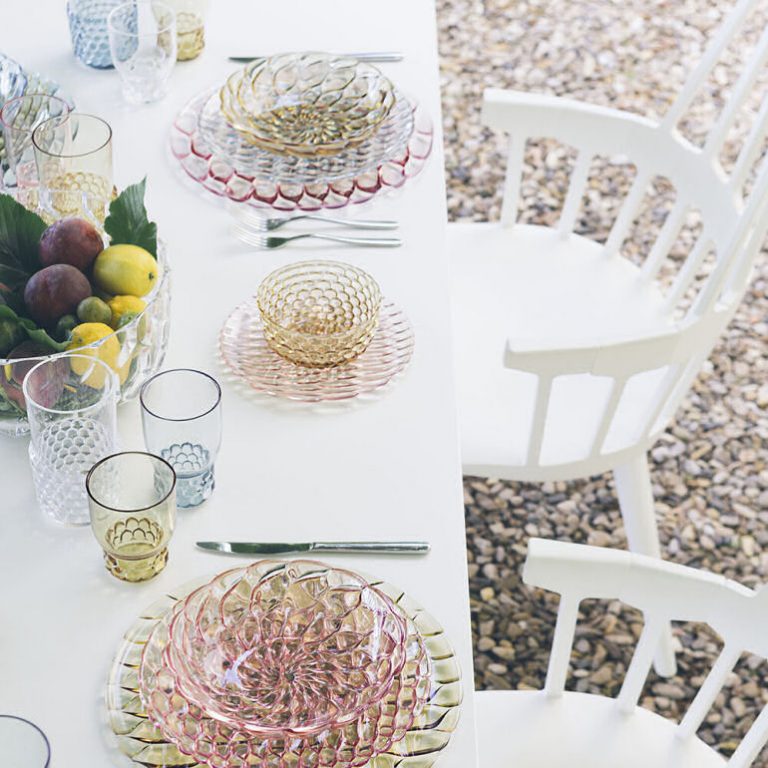 Colourful outdoor tableware for al fresco eating • Colourful Beautiful