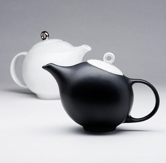 Eva Tea Set Black and White