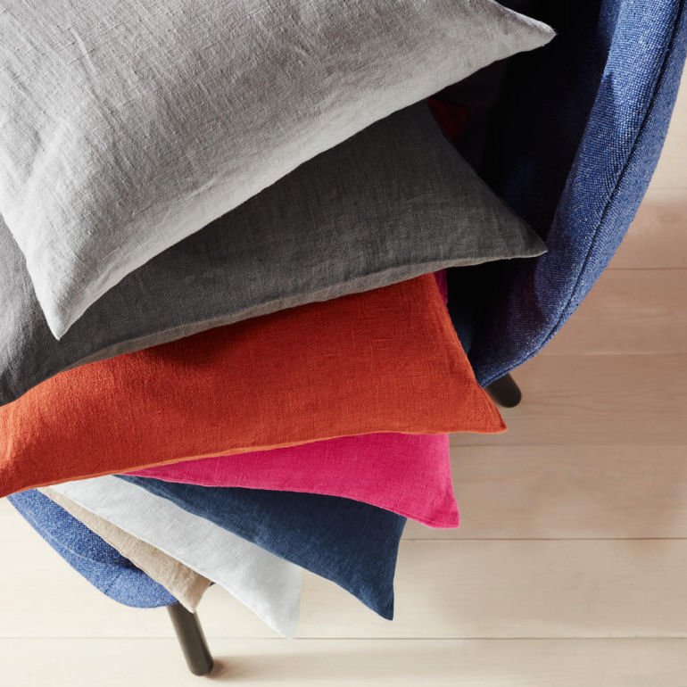 Colourful linen cushions for cool summer lounging • Colourful Beautiful