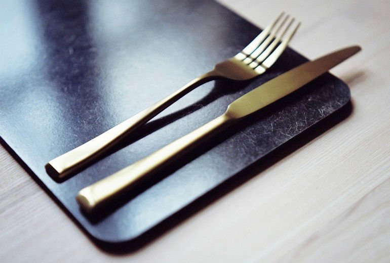 Solidwool placemat in grey