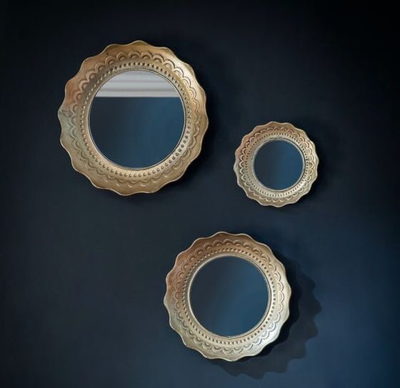 doily mirrors rose and grey top of page