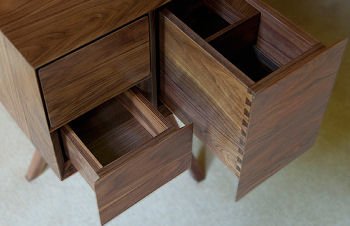 incunabular-desk-detail2